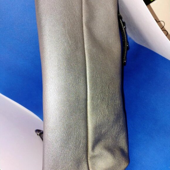 Simply Vera Wang Grey Leather Crossbody/shoulder strap Purse Metal Accents - Picture 5 of 5